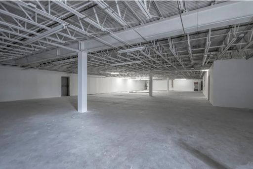 Open space ready for custom build-out – photo 1