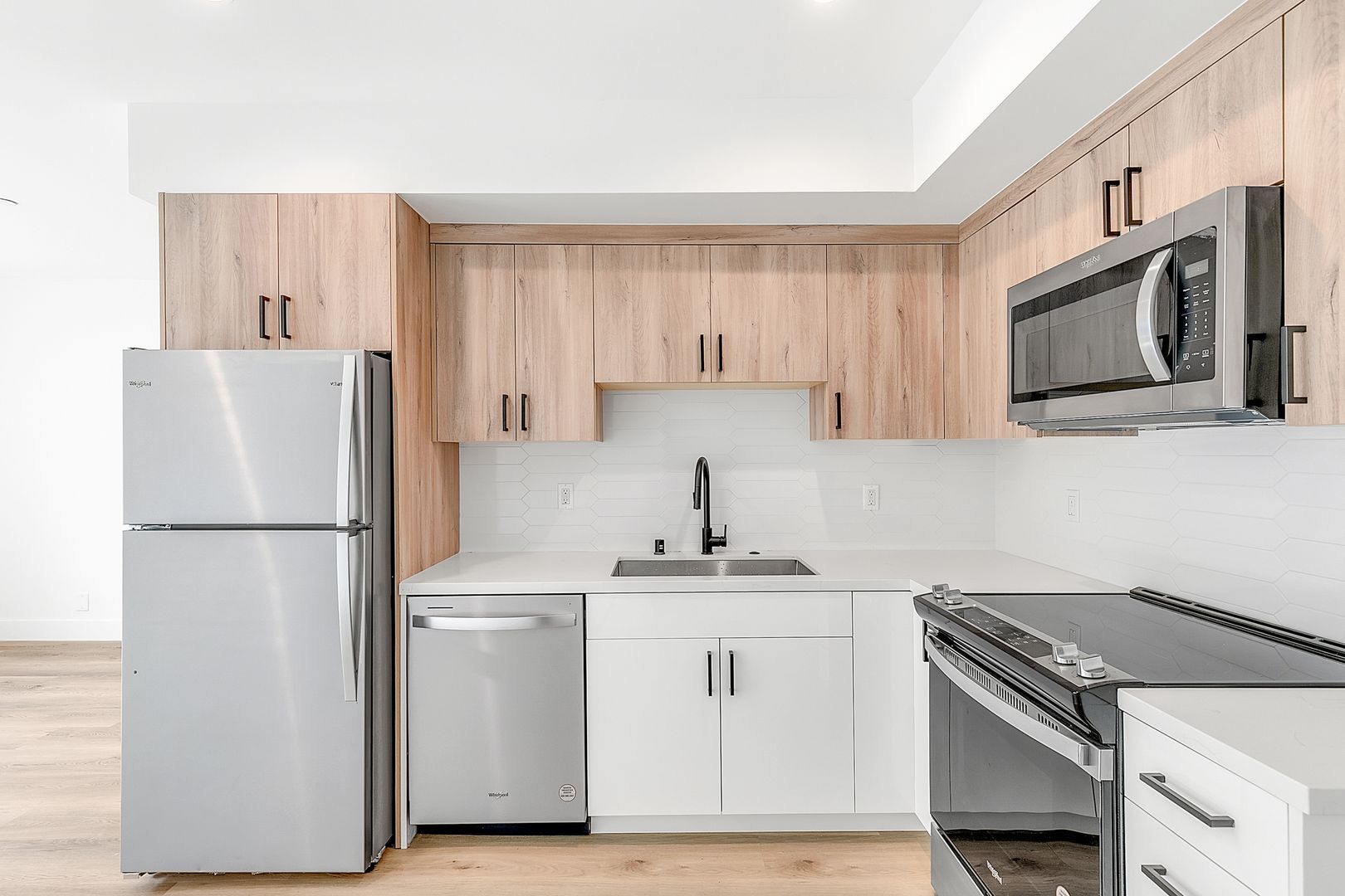 SANTA MONICA Apartment: 914 7TH STREET