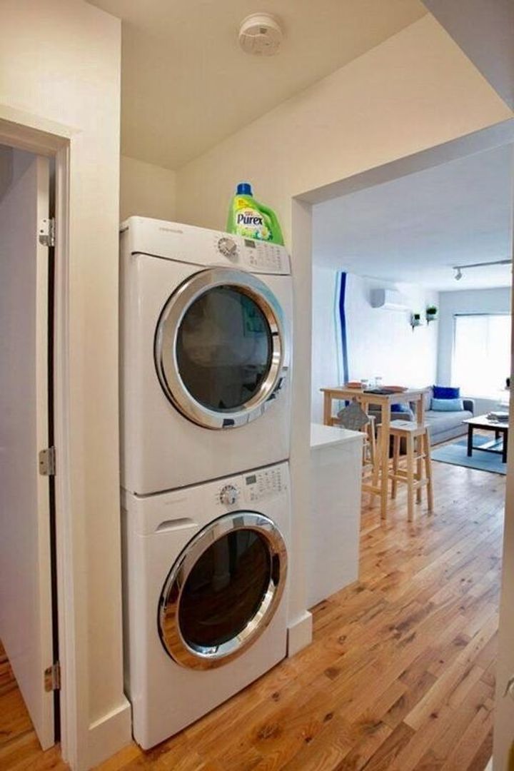 LOS ANGELES Apartment: 128 N RAMPART BLVD.
