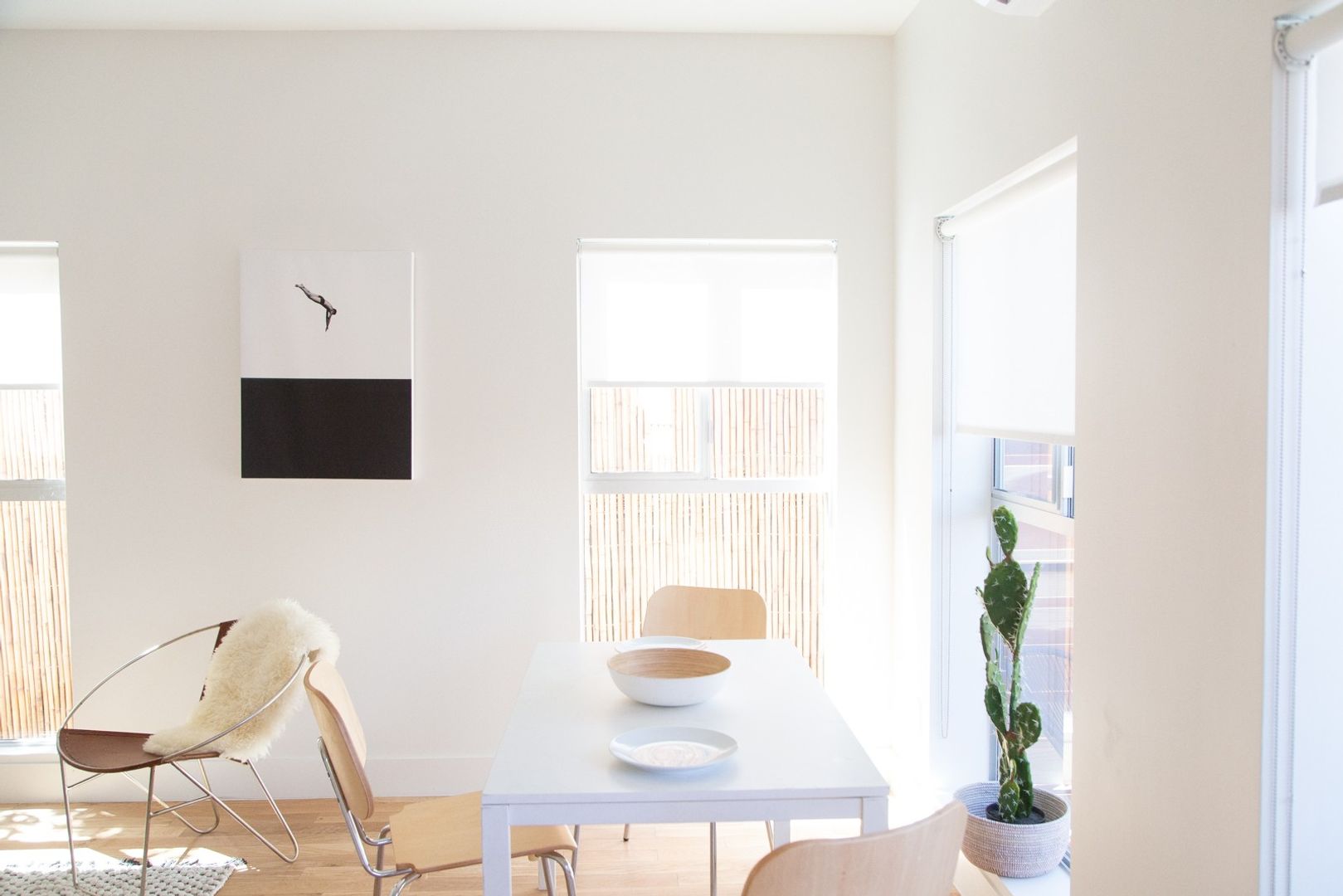 LOS ANGELES Apartment: 967 N. MADISON AVE
