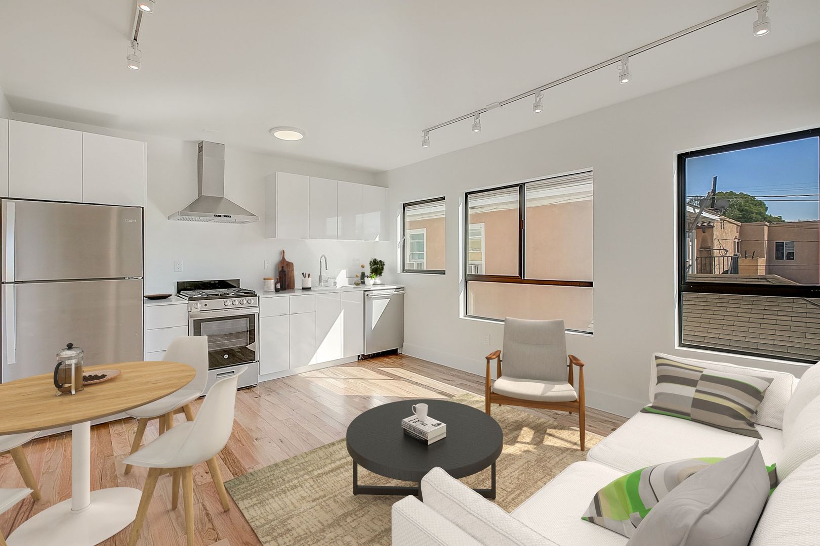 LOS ANGELES Apartment: 513 N HELIOTROPE DR