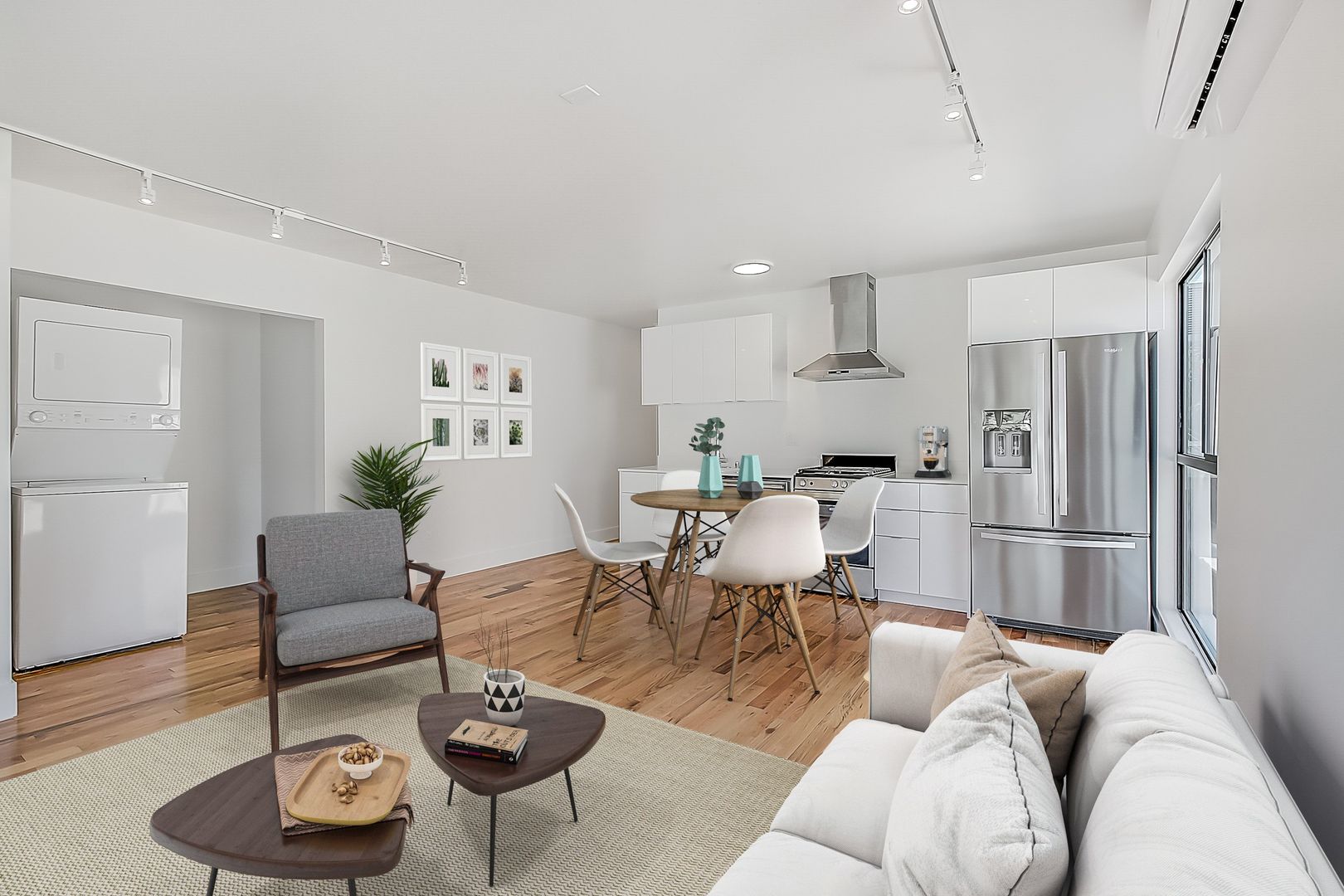 LOS ANGELES Apartment: 513 N HELIOTROPE DR