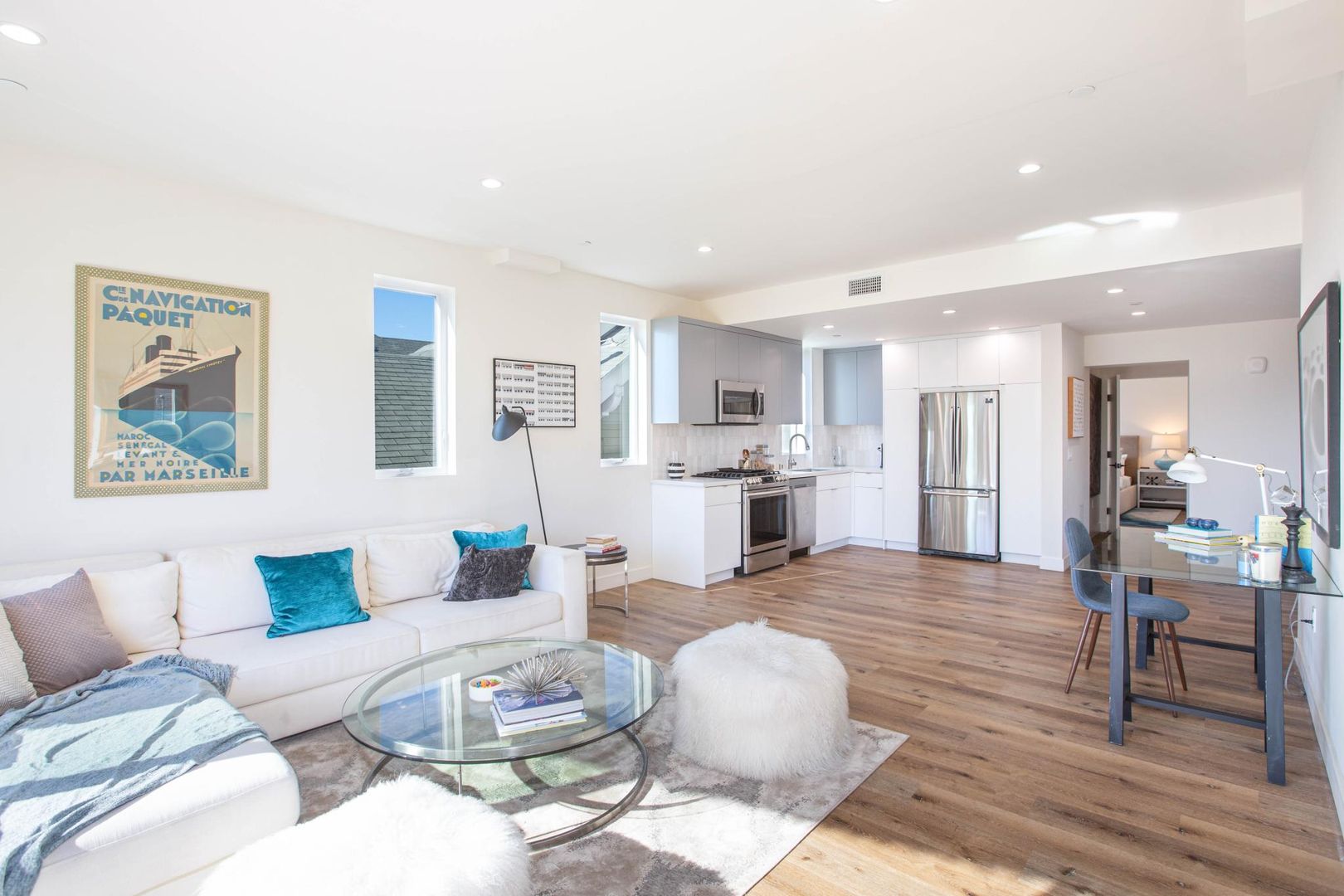 LOS ANGELES Apartment: 1141 MOHAWK STREET