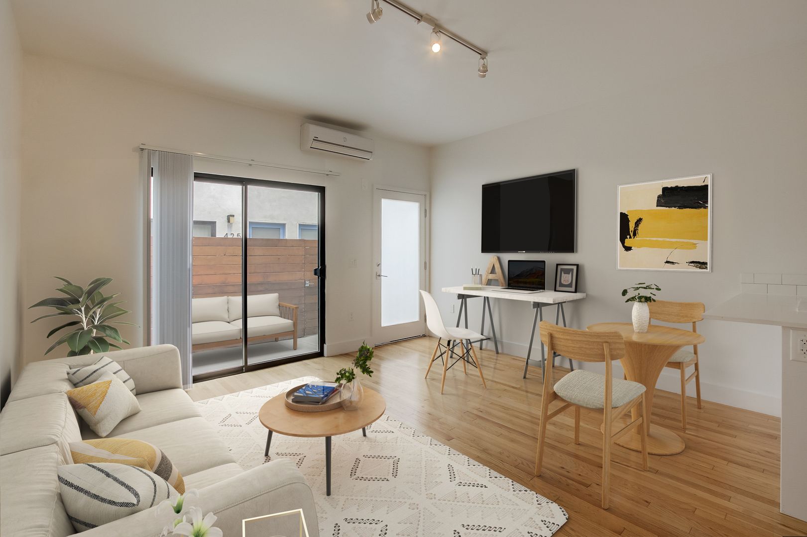LOS ANGELES Apartment: 3100 W. LONDON ST.