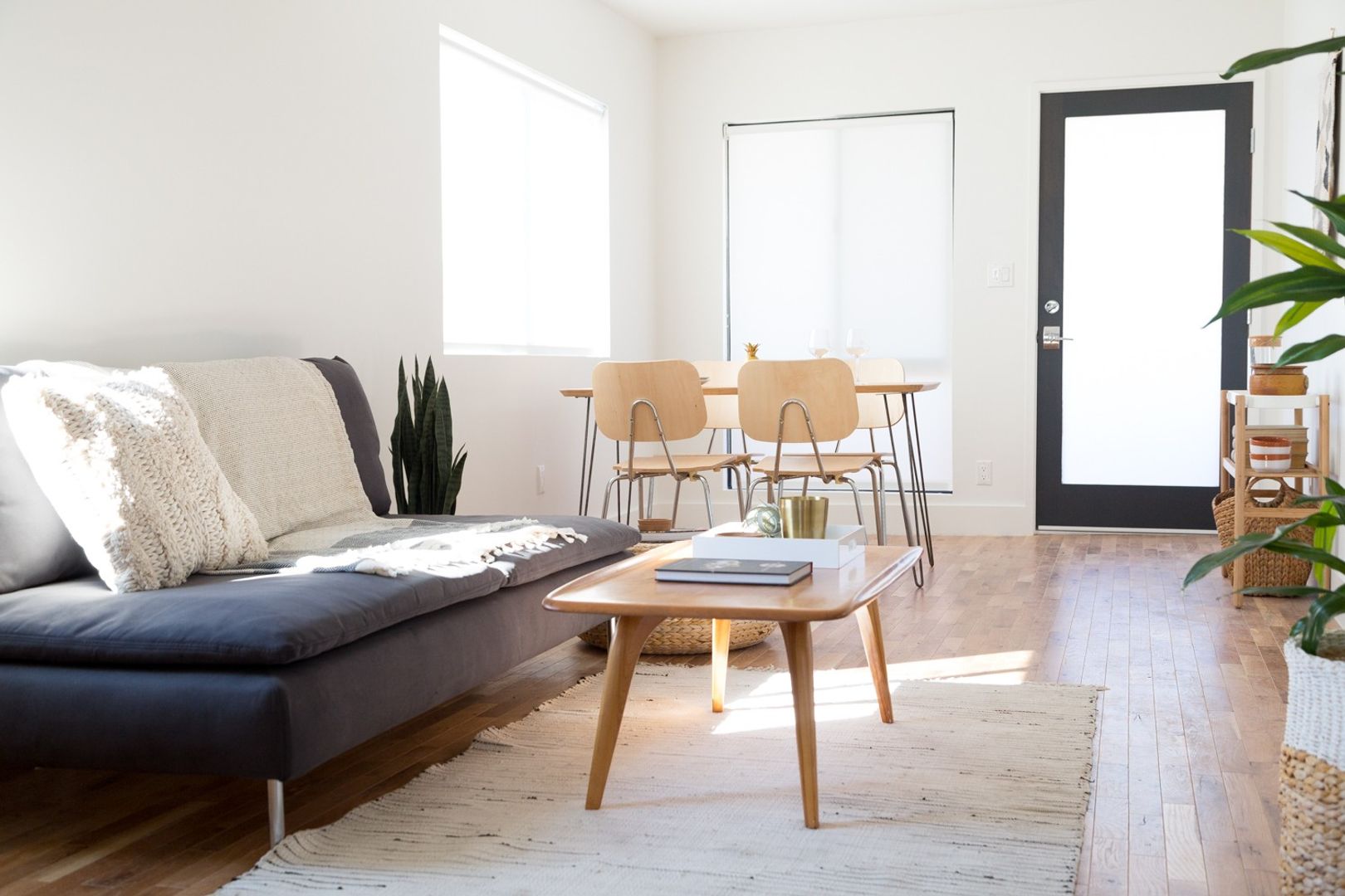 LOS ANGELES Apartment: 1700 KEARNEY ST.