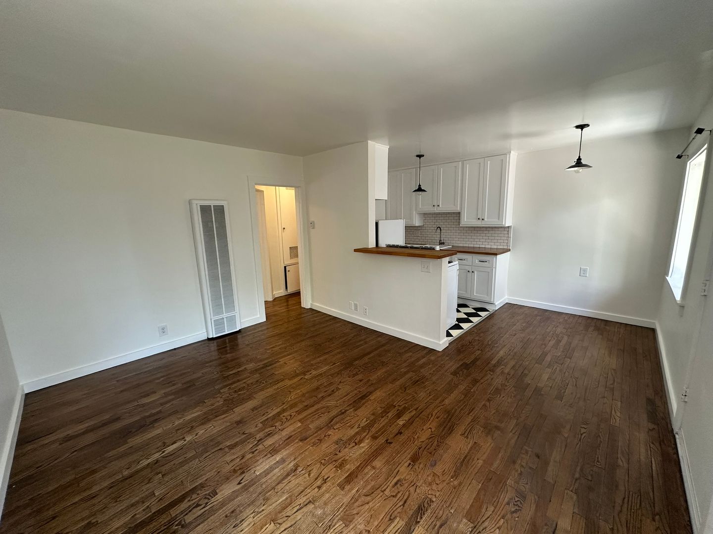 LOS ANGELES Apartment: 1314 MALTMAN AVE