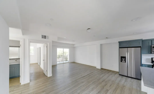 4Bd/4BA with balcony and 2-Parking included! – photo 1