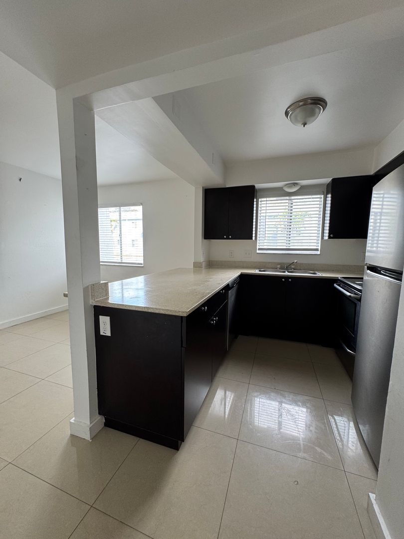 Largo Apartment: 13300 Walsingham Rd