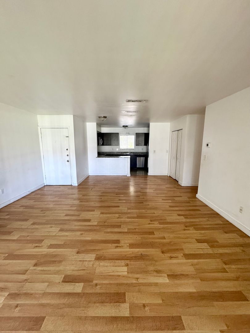Largo Apartment: 13300 Walsingham Rd