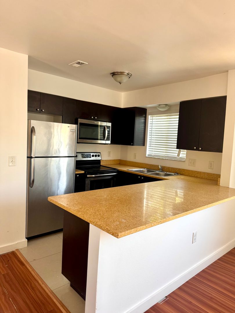 Largo Apartment: 13300 Walsingham Rd