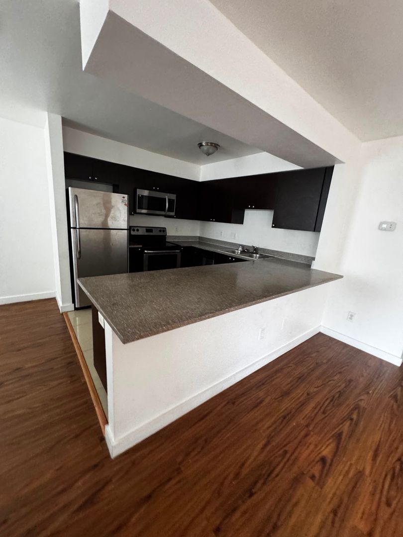 Largo Apartment: 13300 Walsingham Rd