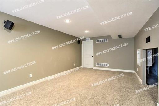 10580 S Millstone Dr,, Olathe, KS 66061-9104