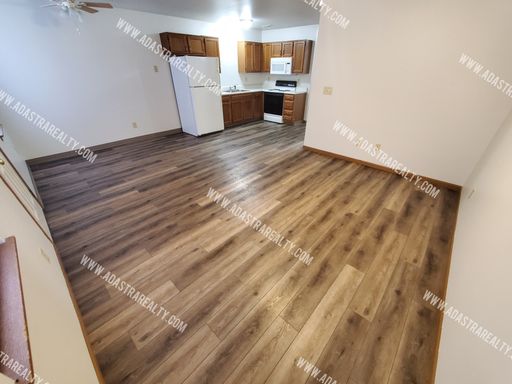 218 N Crest Dr,, Raymore, MO 64083