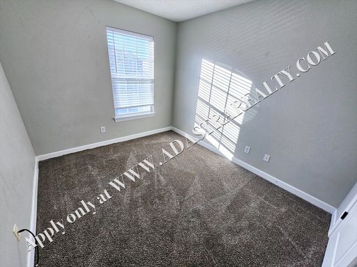 917 SW Imperial Ln,, Blue Springs, MO 64064