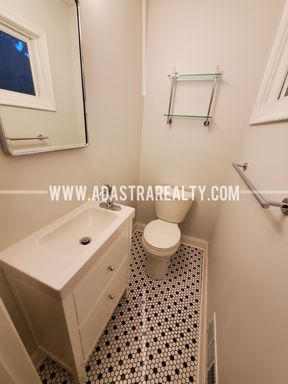 9709 Eby St,, Overland Park, KS 66212