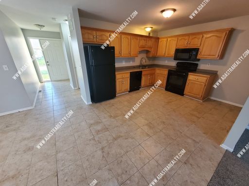 304 N 9th St,, Unit B, Louisburg, KS 66053