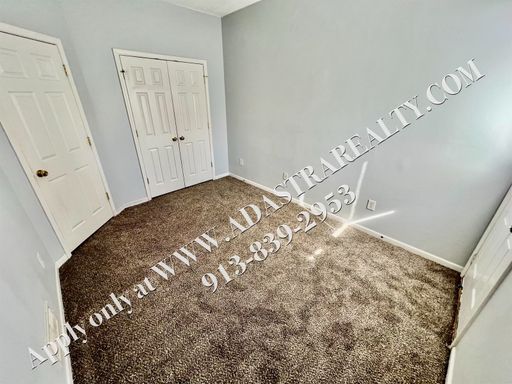 725 Woodson Ln,, Gardner, KS 66030