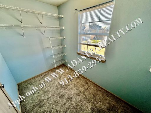 2141 SW Rambling Vine Rd,, Lee's Summit, MO 64082