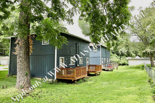 715 6th Ave, , Leavenworth, KS 66048