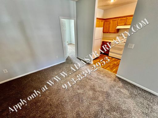 725 Woodson Ln,, Gardner, KS 66030