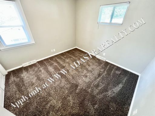 6042 Pflumm Rd,, Shawnee, KS 66216