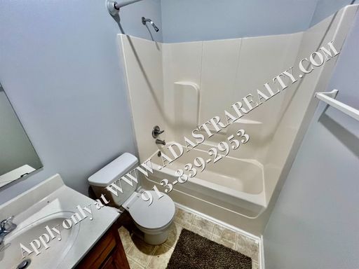 725 Woodson Ln,, Gardner, KS 66030