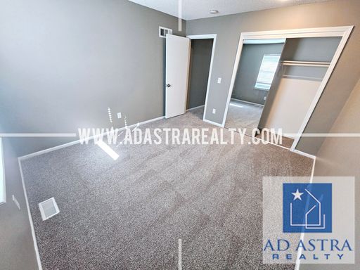11807 Caenen St,, Overland Park, KS 66210