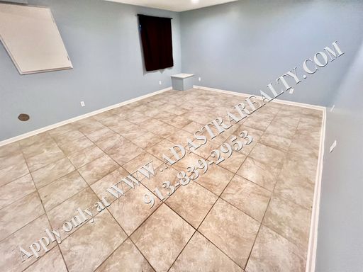 2141 SW Rambling Vine Rd,, Lee's Summit, MO 64082
