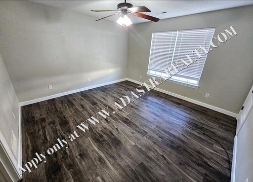 917 SW Imperial Ln,, Blue Springs, MO 64064