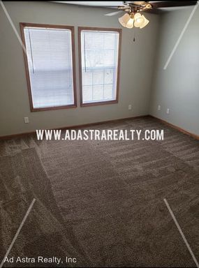 704 Meadow Ct,, Unit A,, Peculiar, MO 64078-2567