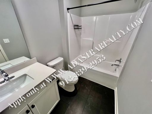 18013 Hauser St,, Overland Park, KS 66062