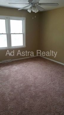 6136 Long Ave,, Shawnee, KS 66216-1824