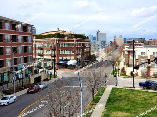 3001 Gillham Rd Apt 206,, Kansas City, MO 64108