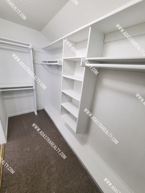 15810 Beverly St,, Overland Park, KS 66223-3475