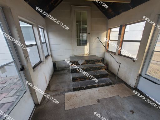 9366 E 64th Ter,, Raytown, MO 64133-4915