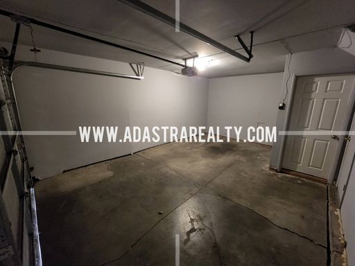 212 Brookside Dr,, Paola, KS 66071