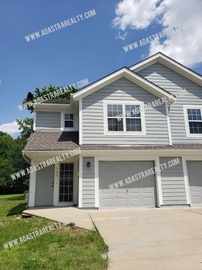 126 S Julia St,, Olathe, KS 66061