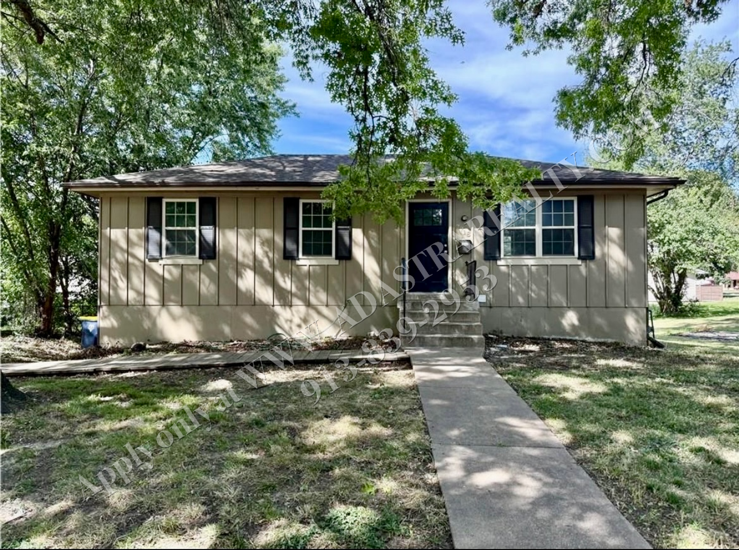 Kansas City House: 7718 E. 90th Ter,