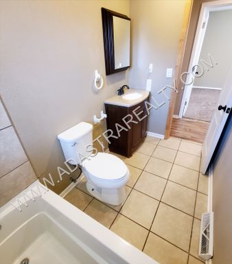 3142 N 61st S,, Kansas City, KS 66104