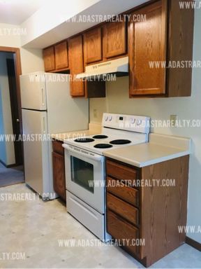 2527 Bent Oak Ct,, Platte City, MO 64079-7625