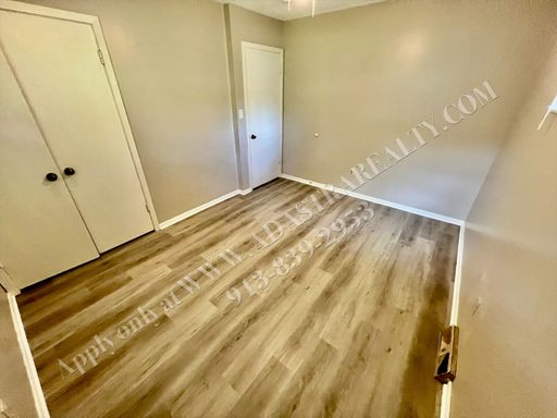 5801 Larsen Ln,, Shawnee, KS 66203