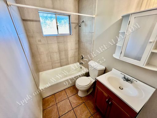 5801 Larsen Ln,, Shawnee, KS 66203