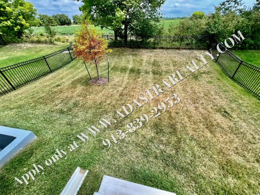 18013 Hauser St,, Overland Park, KS 66062