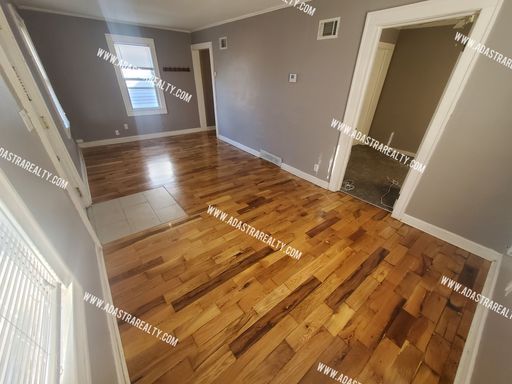 100 W 80th St,, Kansas City, MO 64114-2312