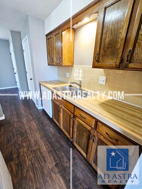 1316 E 123rd Ter,, Unit A, Olathe, KS 66061-3059