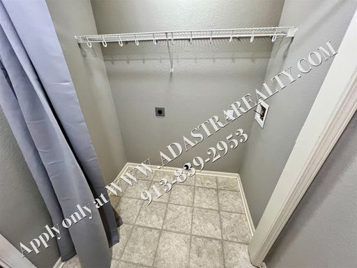 18521 S Mulberry Ct,, Gardner, KS 66030