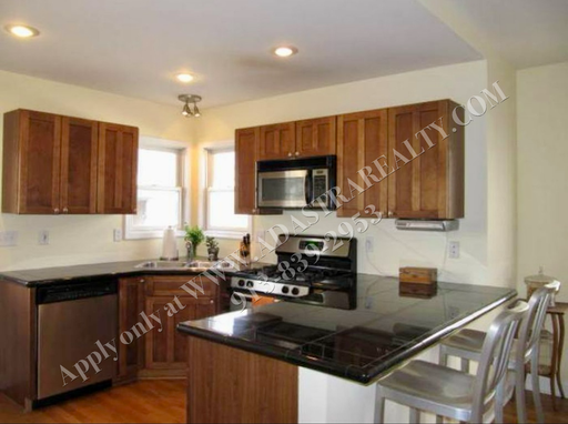 4432 Wyoming St,, Kansas City, MO 64111