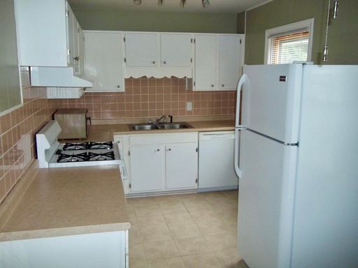 727 N Chestnut St, , Olathe, KS 66061