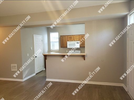 705 Arkansas St, , Unit B,, Lawrence, KS 66044-2350