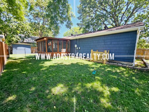 227 S Walnut St,, Olathe, KS 66061